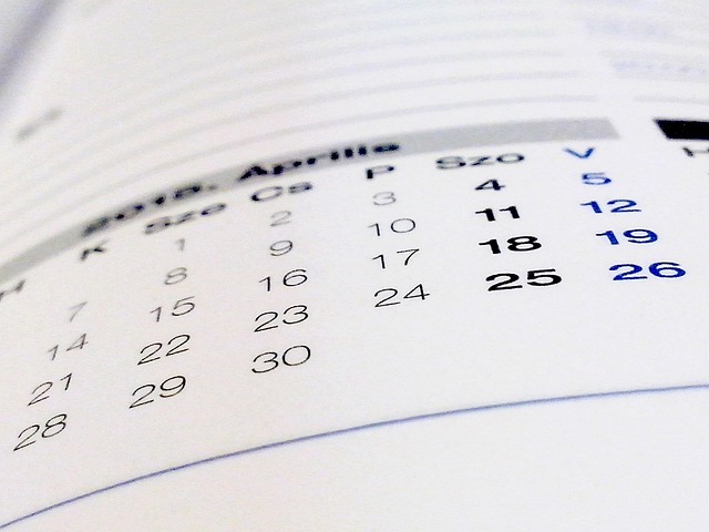 Calendar graphic showing consistent time in Kigali throughout the year, without DST changes